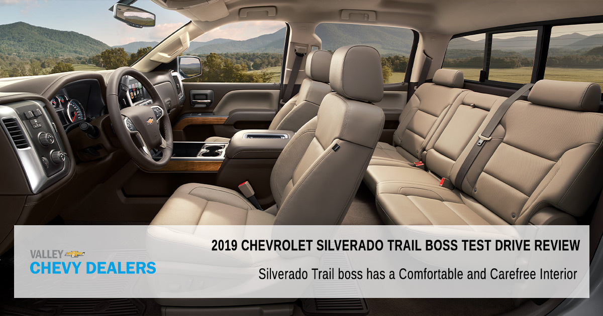 Silverado-Trail-boss-has-a-Comfortable-and-Carefree-Interior