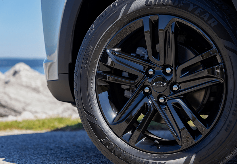 2023-Trax-vehicle details-2