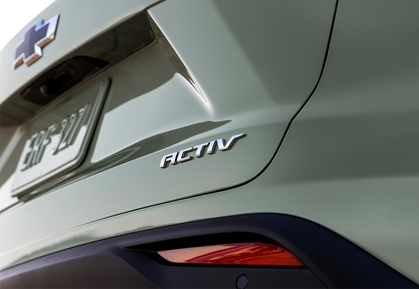 2023-Trax-vehicle details-4