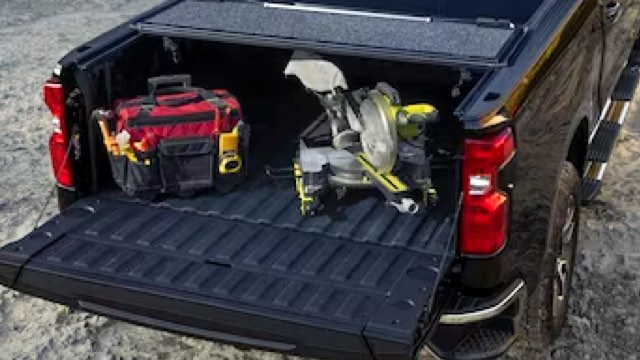 24 Silverado 1500 gallery1