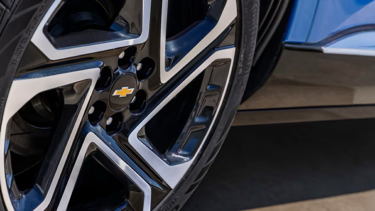 22EquinoxEV gallery3@2x