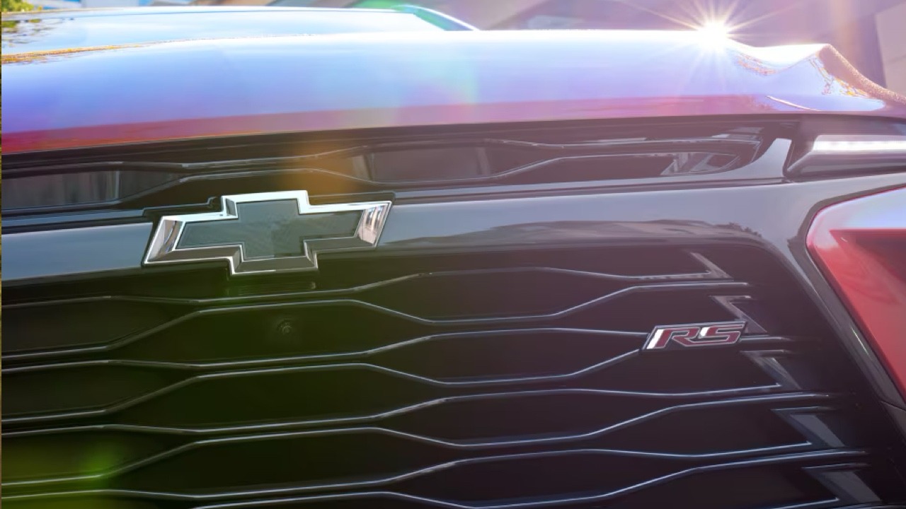 25Equinox gallery1@2x