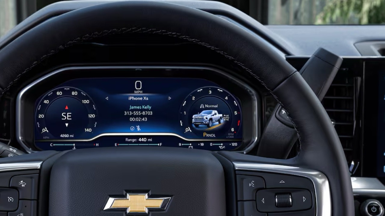 25SilveradoHD gallery3@2x