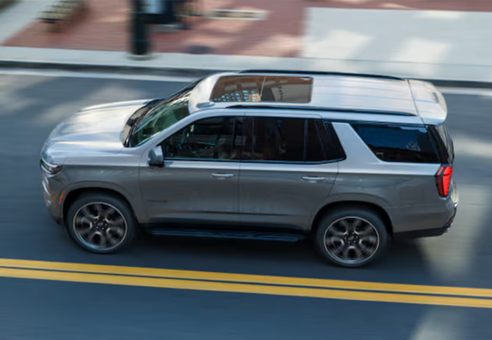 25Tahoe 1 Left Image@2x