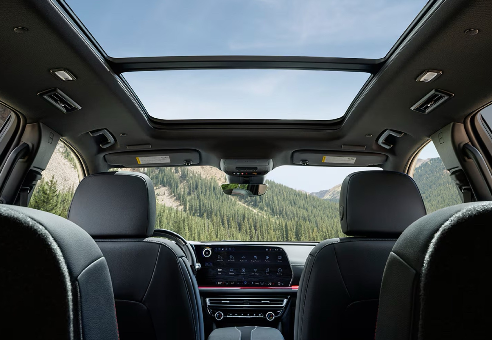 25Traverse 2 Right Image@2x