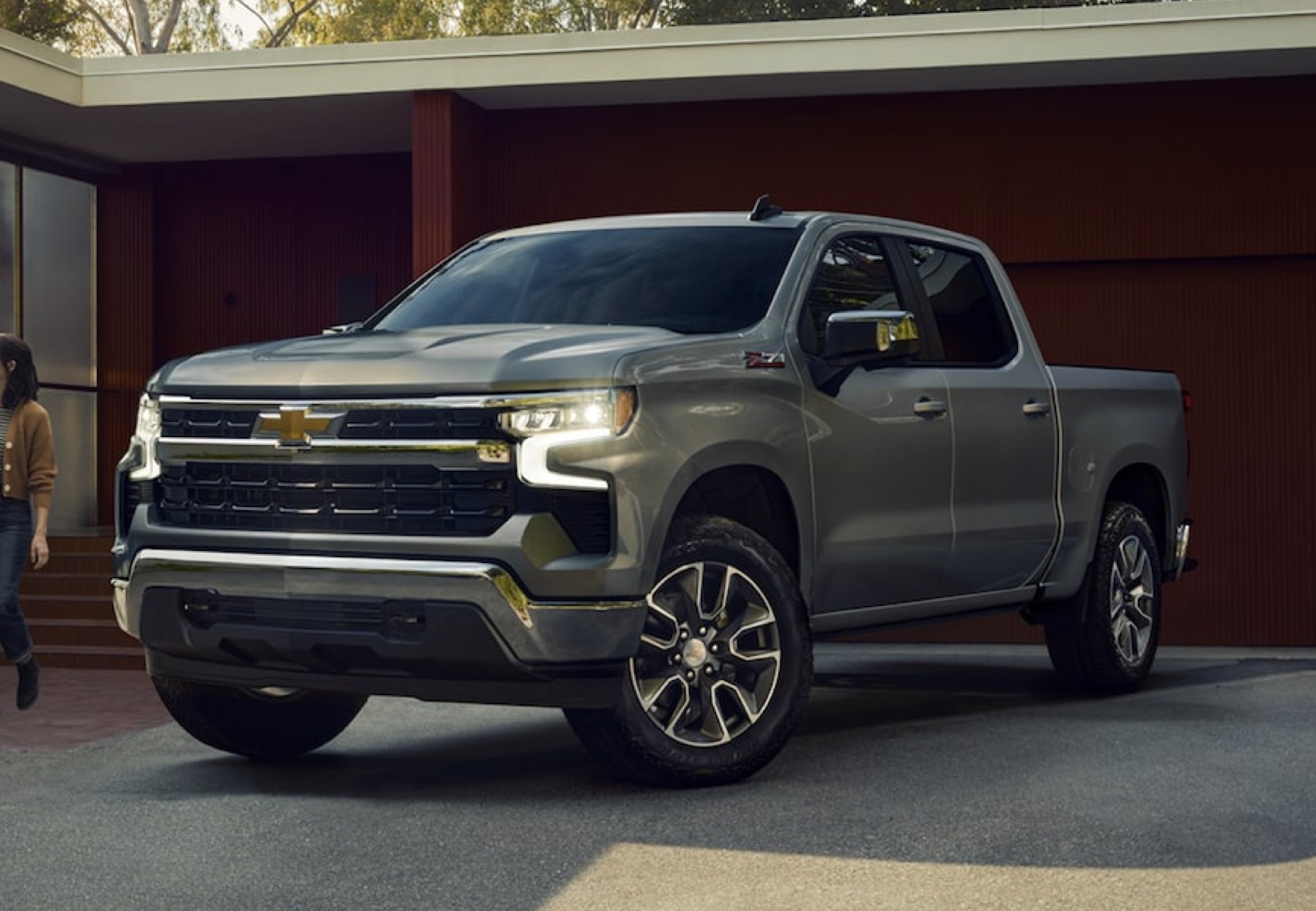 26Silverado1500 1 Left Range