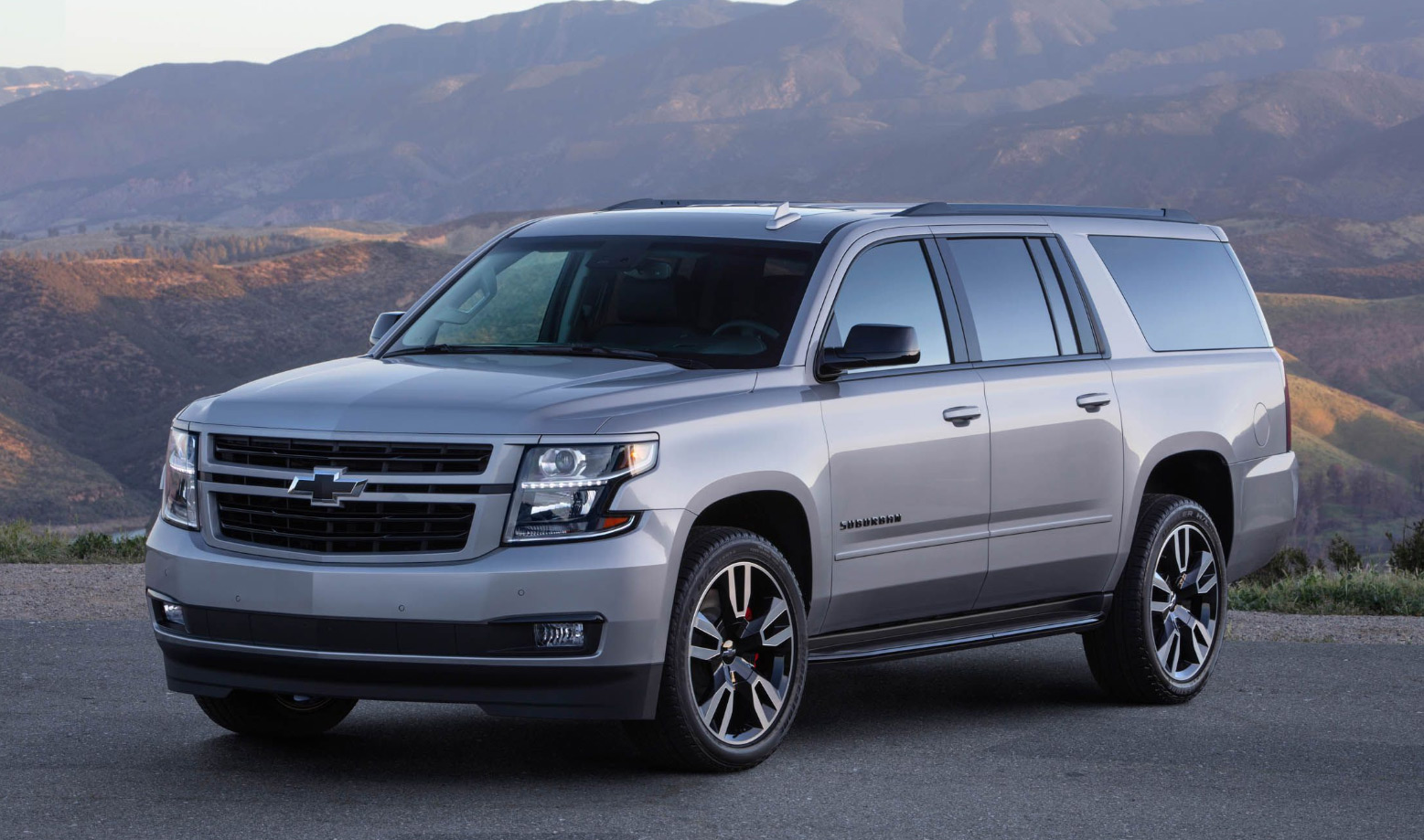 Valley Chevy &#8211; 2019 Suburban RST Pictures &#038; Specs &#8211; Grey Front