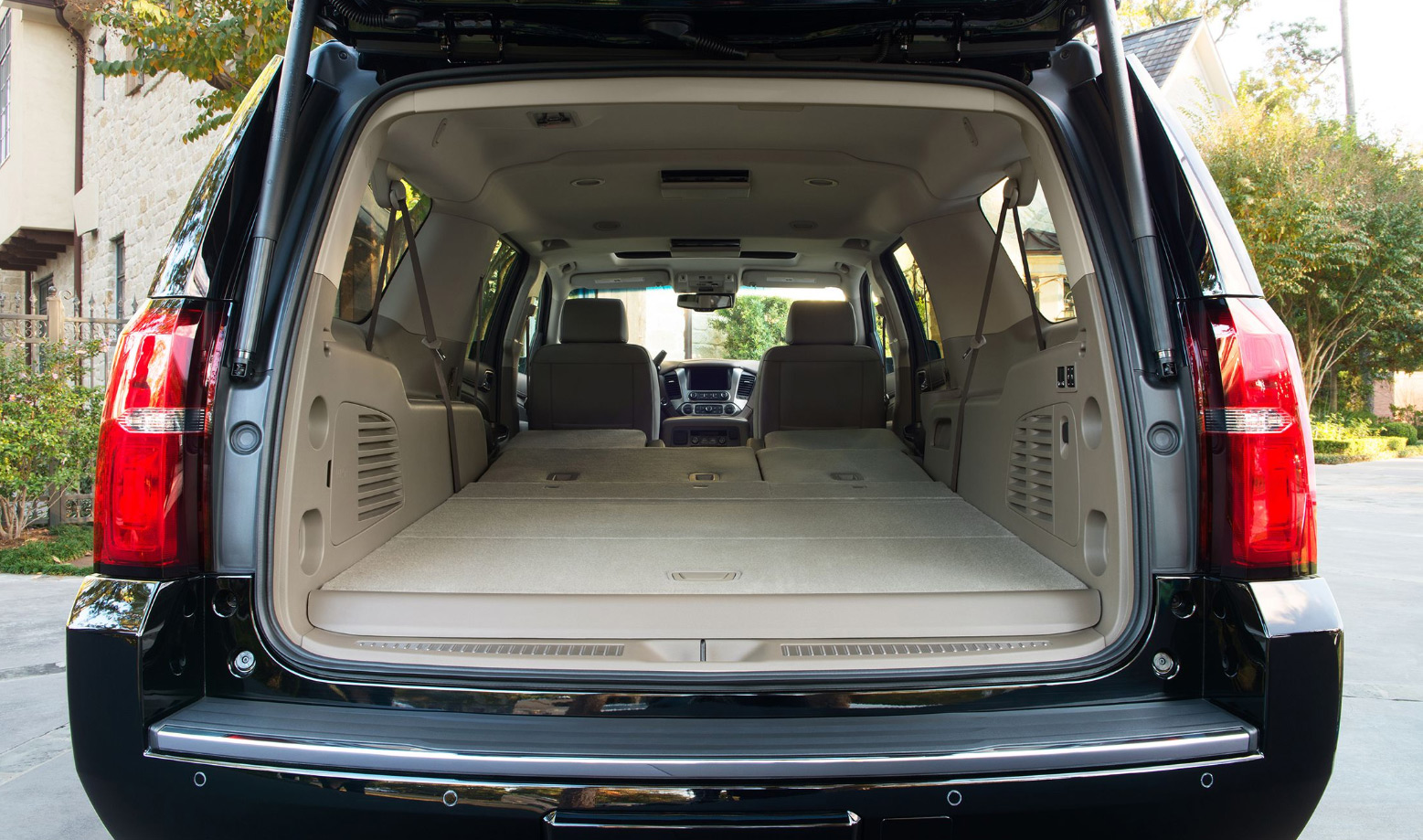 Valley Chevy - 2019 Suburban RST Pictures & Specs - Cargo Space